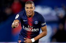 Kylian Mbappe Putuskan Bertahan di PSG, Sudah Beritahu Presiden Real Madrid