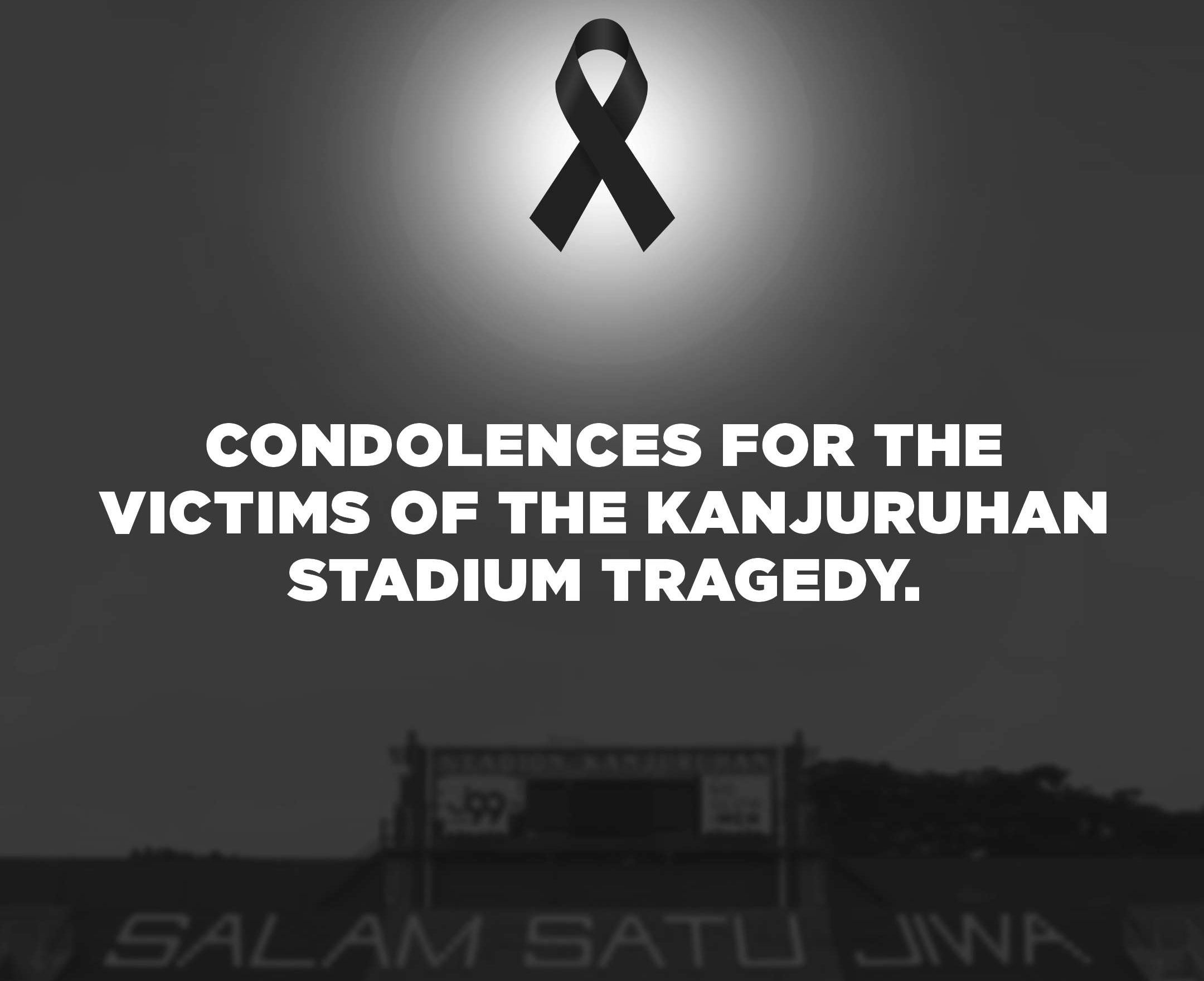 FIFA Kibarkan Bendera Setengah Tiang, Hormati Korban Tragedi Kanjuruhan