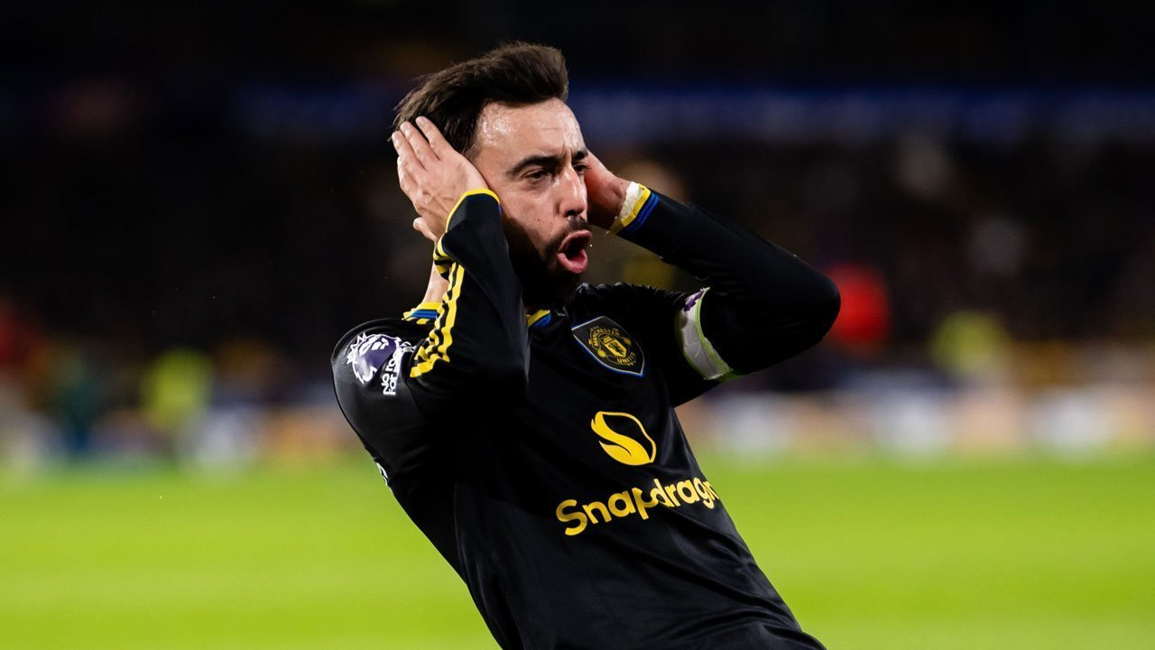 Di Balik Kesulitan Manchester United: Bruno Fernandes Main Salah Posisi?